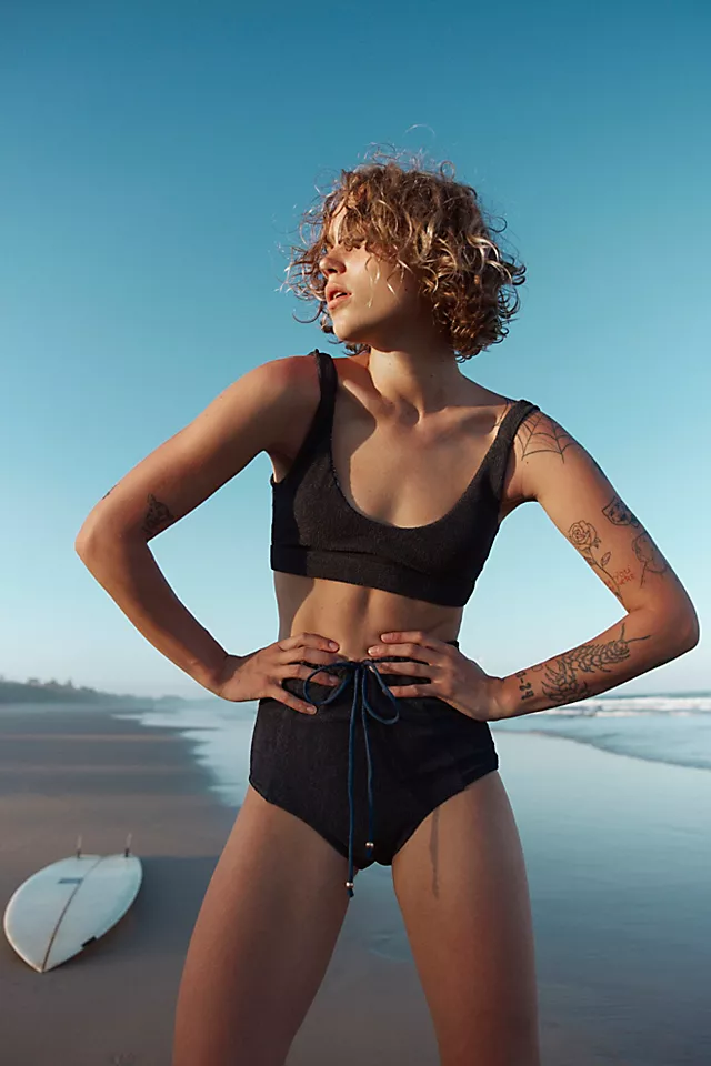 Resin Obsidian Cream Crop Surf Top Denim