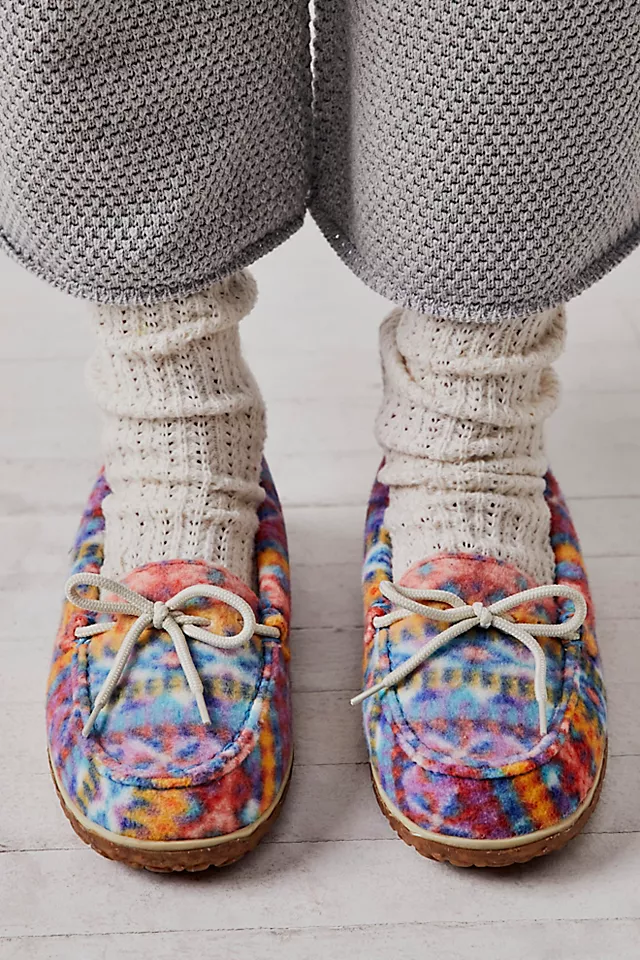 Minnetonka Eco Oak Slippers Orange Sunset