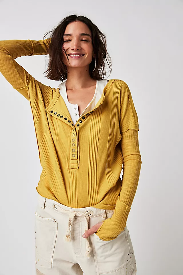 Augi Henley Top Glistening Gold