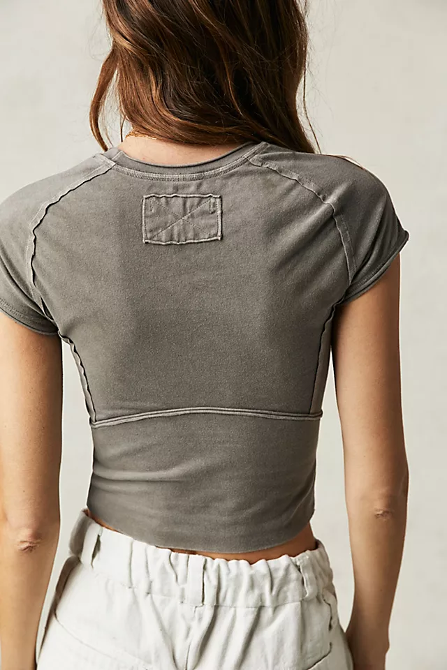 Protagonist Tee Sting Ray