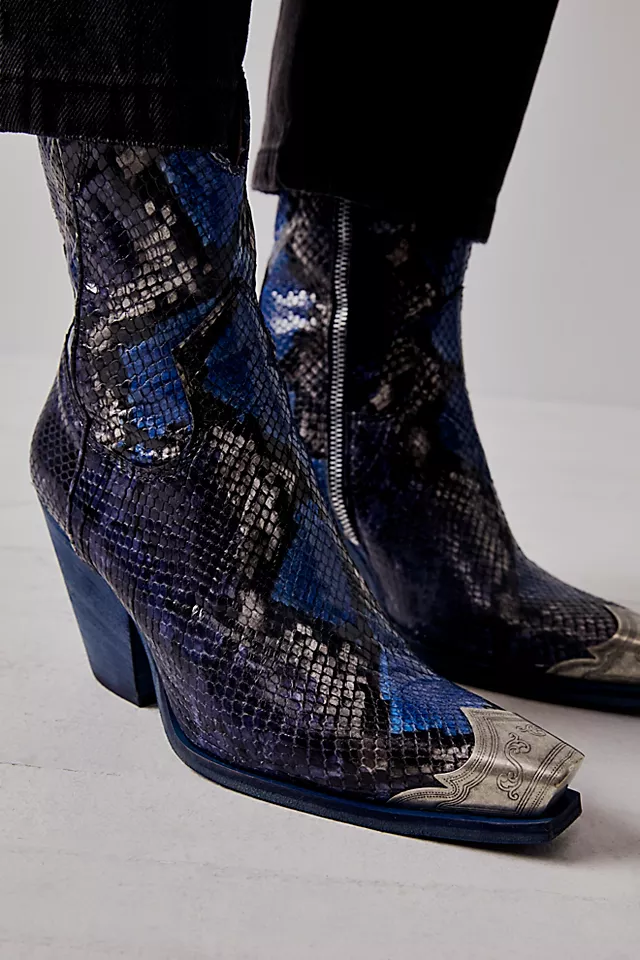 Brayden Snake Western Boots Rinsed Navy Snake
