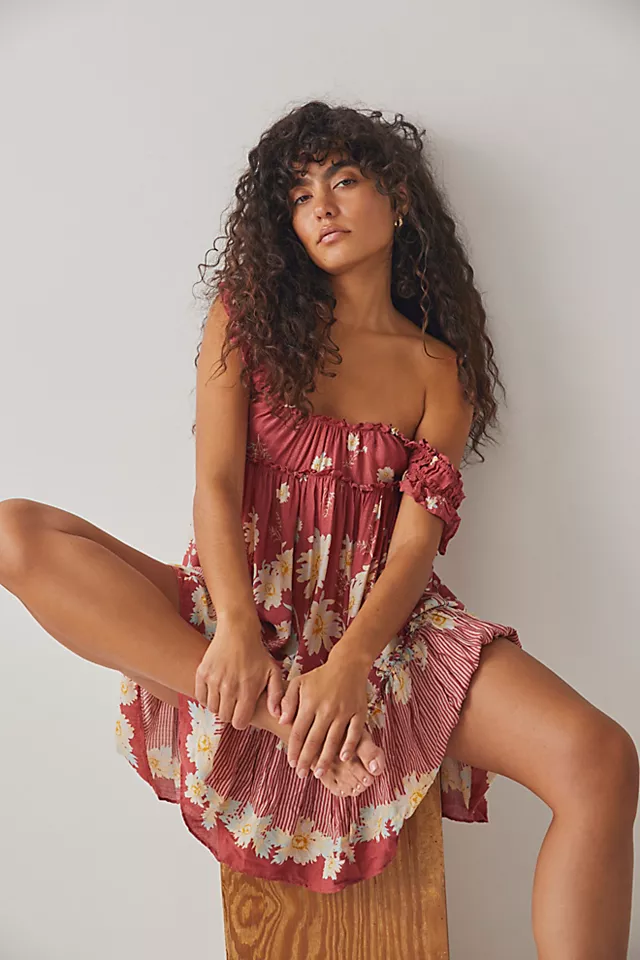 Bali Wild Daisy Slip Renaissance Red Combo