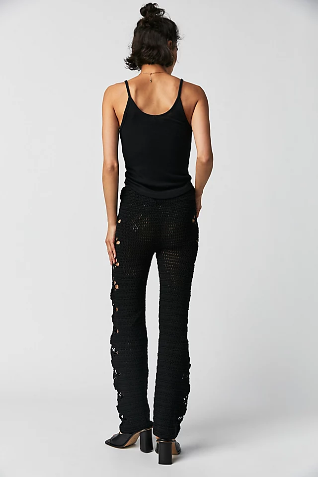 Nitocris Crochet Pants Black