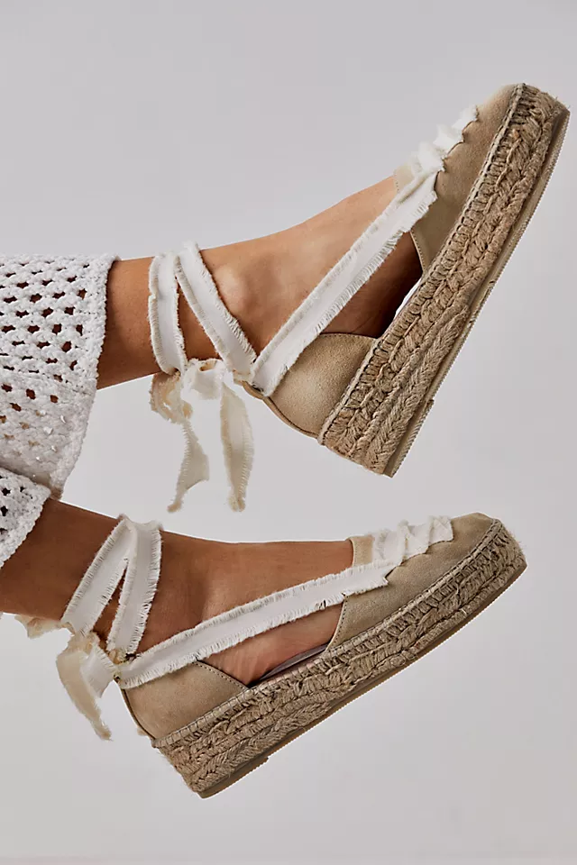 Destino Espadrille Platforms Ecru