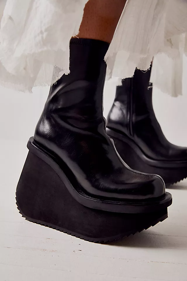 Lost In Space Platform Boots Black
