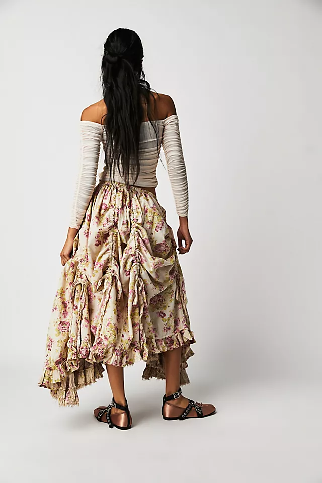 Magnolia Pearl Petunia Skirt Wildflower