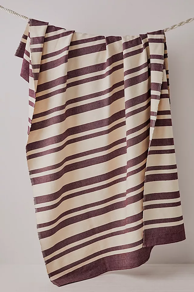 B Yoga The Practice Blanket Beetroot