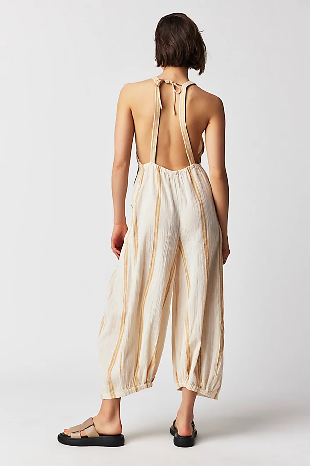 Kind Favor One-Piece Sandy Combo