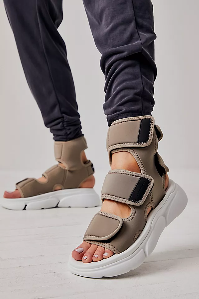 Saturn Sport Sandals Land