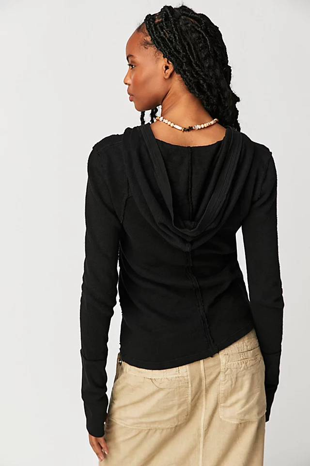 Adventurer Hoodie Black