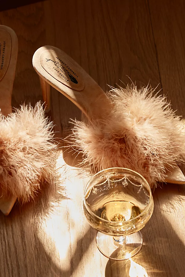 Lily Pointed Heels Beige