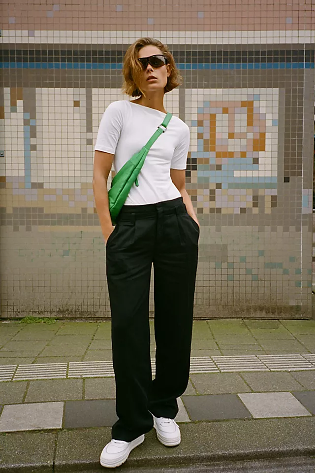 Falling Out Trousers Black