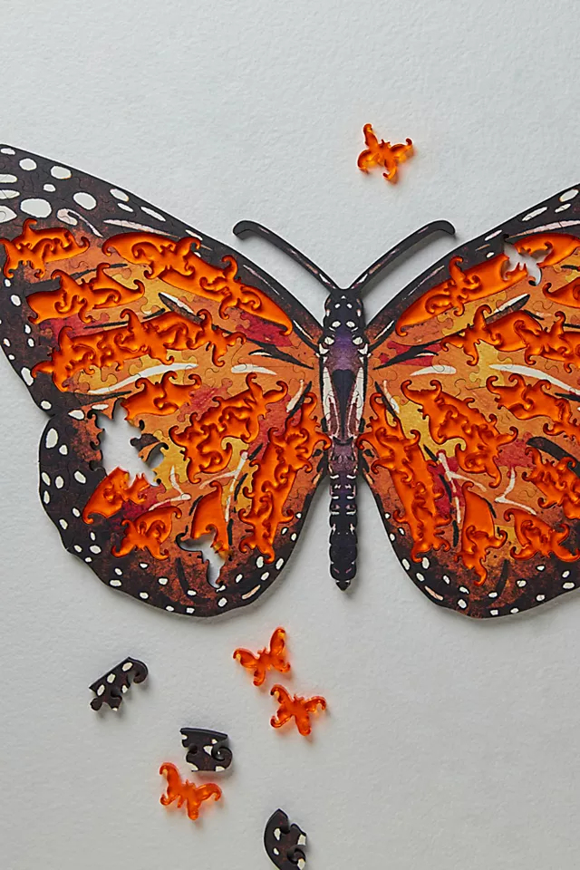 Majestic Monarch 200 Piece Puzzle Majestic Monarch