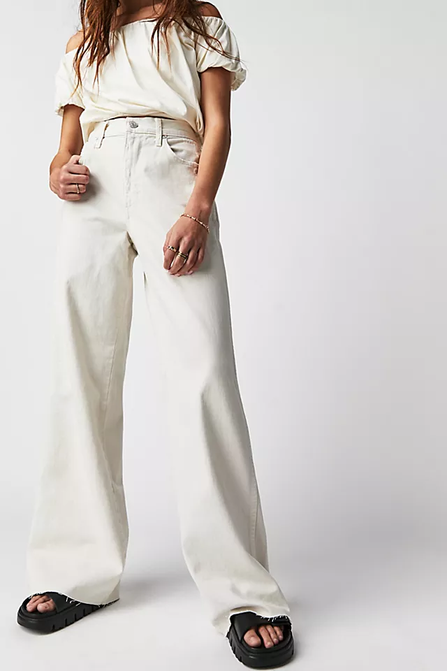 AMO Frida Flare Jeans White Oak