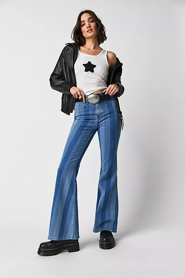 Lee High-Rise Flare Jeans Hits Of Blue