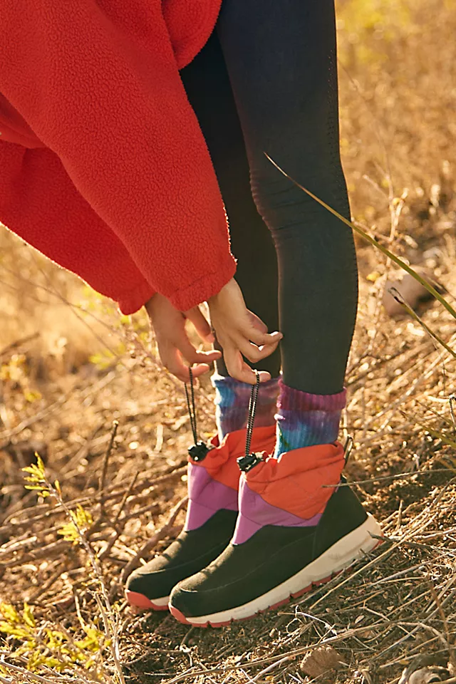 Danner X FP Movement Cloud Cap Boots Jet Black / Candy Apple