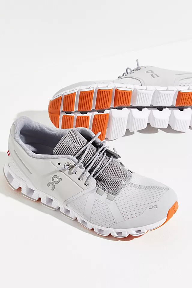 On Cloud Sneakers Glacier / White