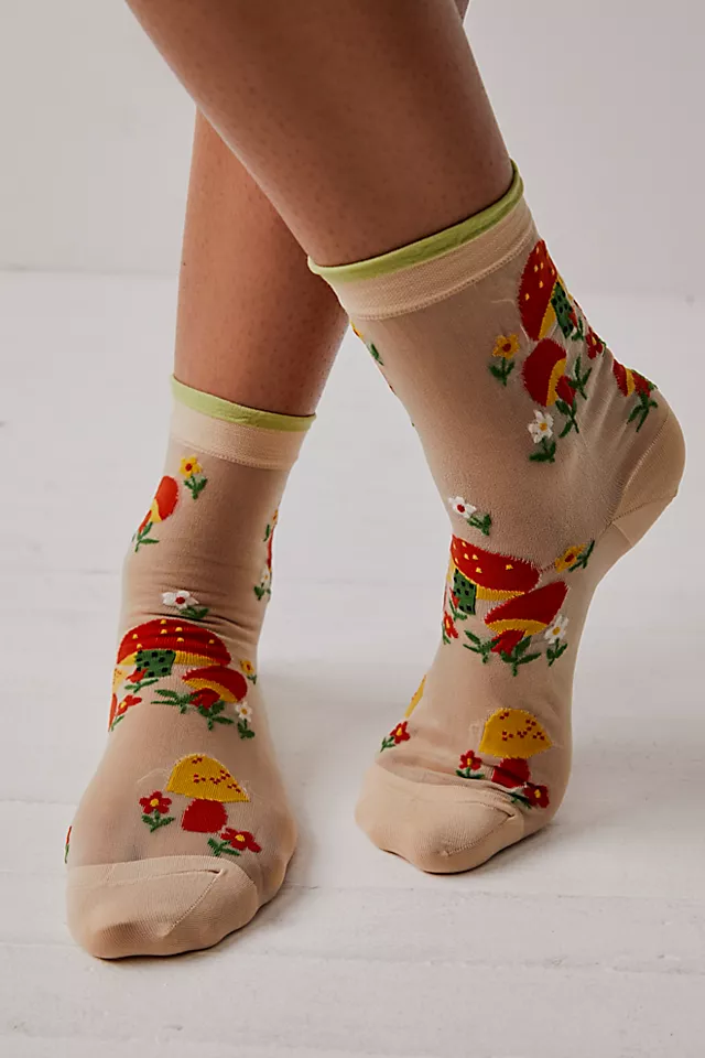 Toadstool Sheer Crew Socks Cream