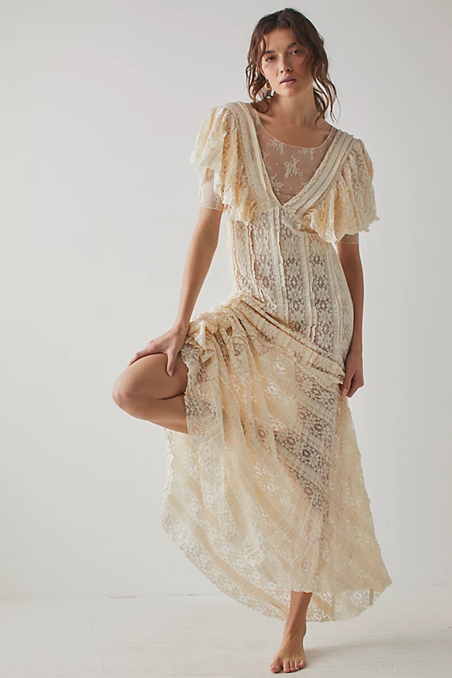 Oui Oui Ruffle Lace Slip Whispers