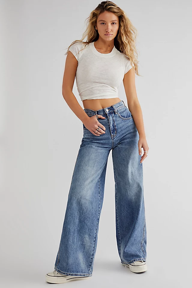 CRVY Gia Wide-Leg Jeans Sunrise Blue