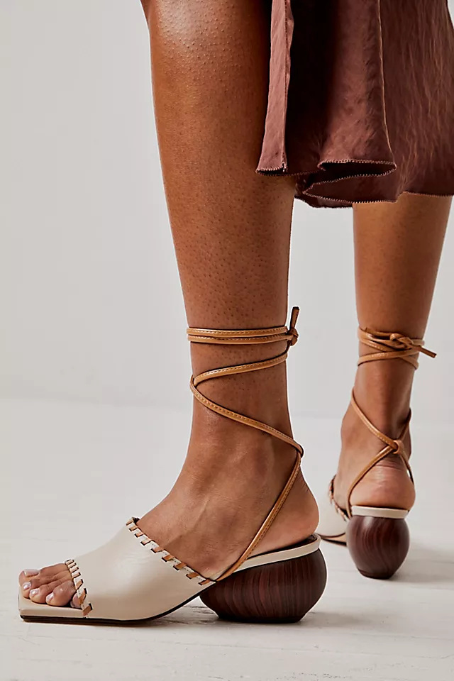 Astra Heels Kitty Cream