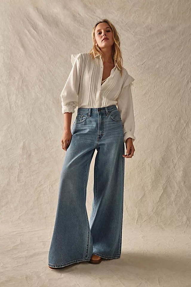 Levi's XL Flood Jeans Know It All