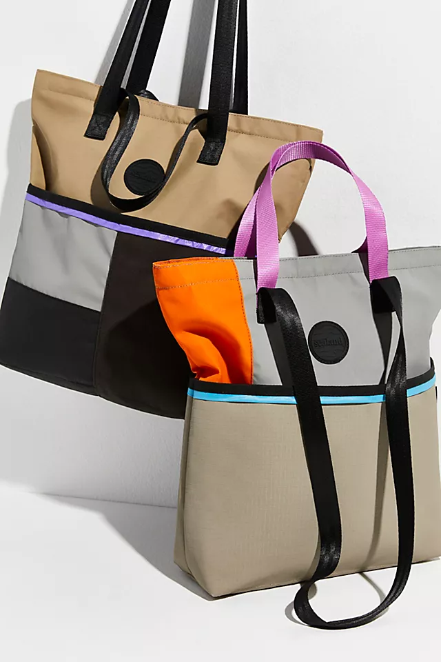 Sealand Upcycled Swish Tote Black Sand Combo