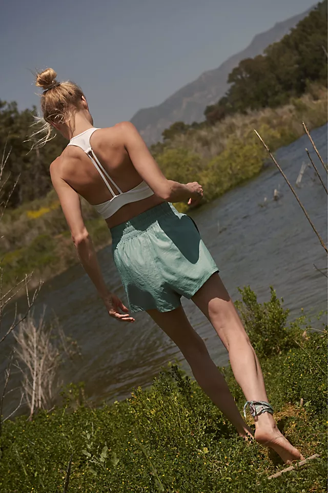 Next Round Shorts Emerald Aura