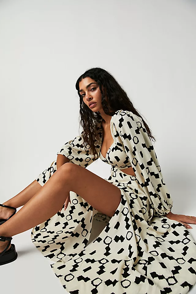 ASTR Yaretzi Dress Cream Geo