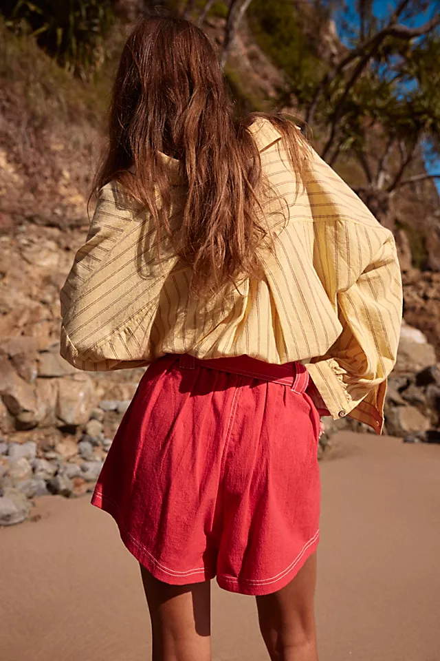 Ynez Retro Shorts Floating Hibiscus