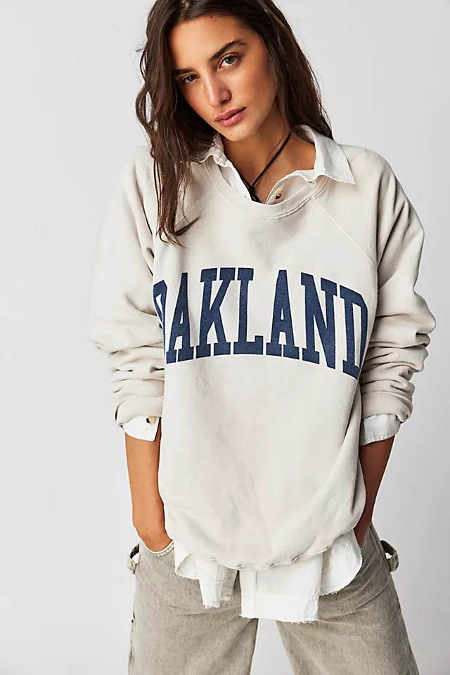Classic Crew Sweatshirt Stone Oakland