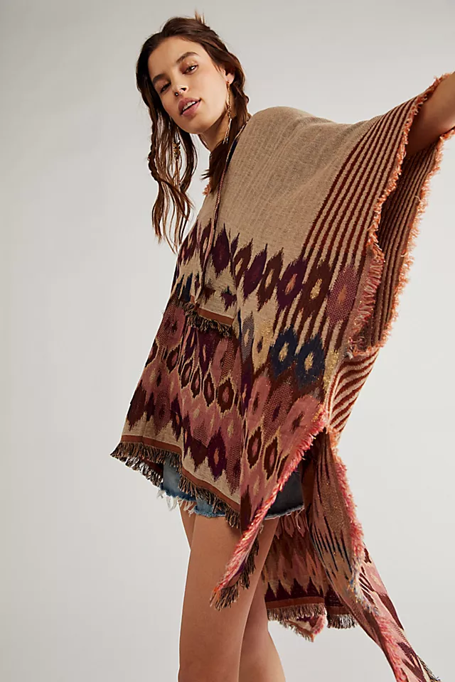 Casablanca Hooded Poncho Sand Combo