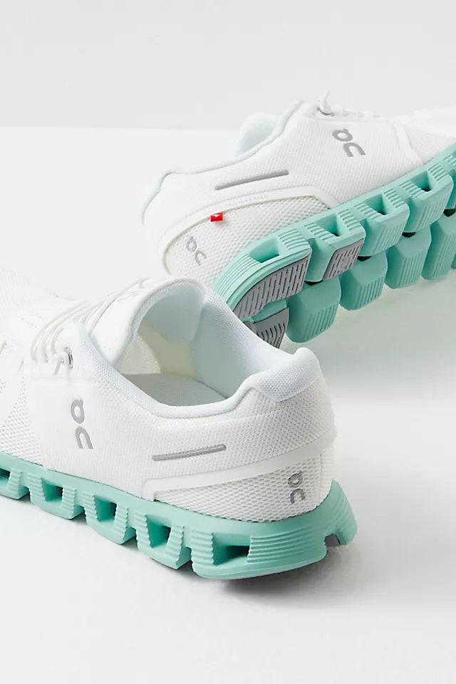 On Cloud 5 Sneakers Undyed-White / Creek