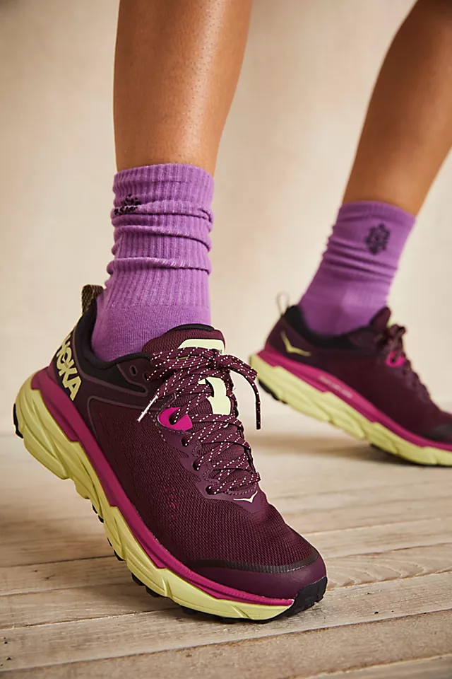 Hoka Challenger ATR 6 GTX Sneakers Grape Wine / Butterfly