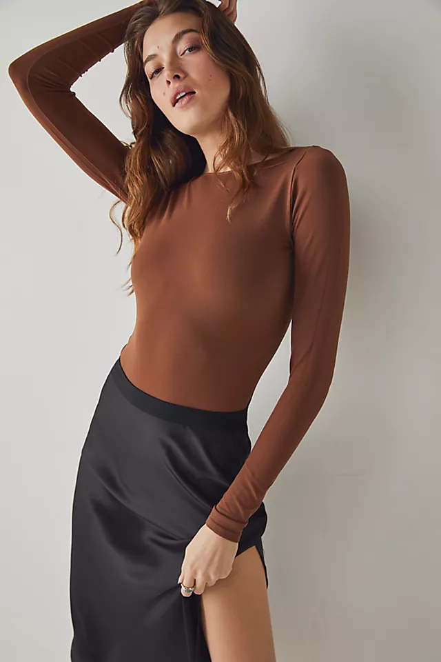 Clean Lines Long-Sleeve Bodysuit Cappuccino