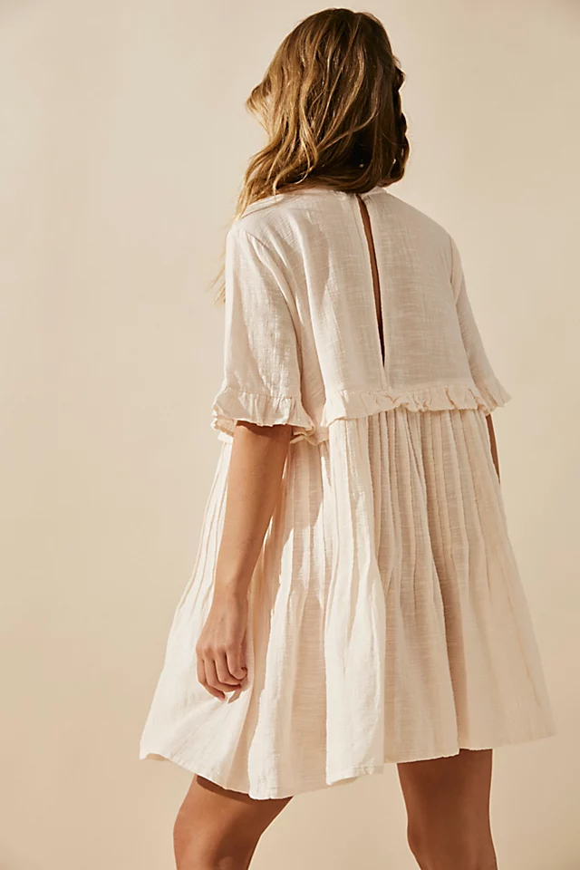 Quiet Solitude Mini Champagne Dream