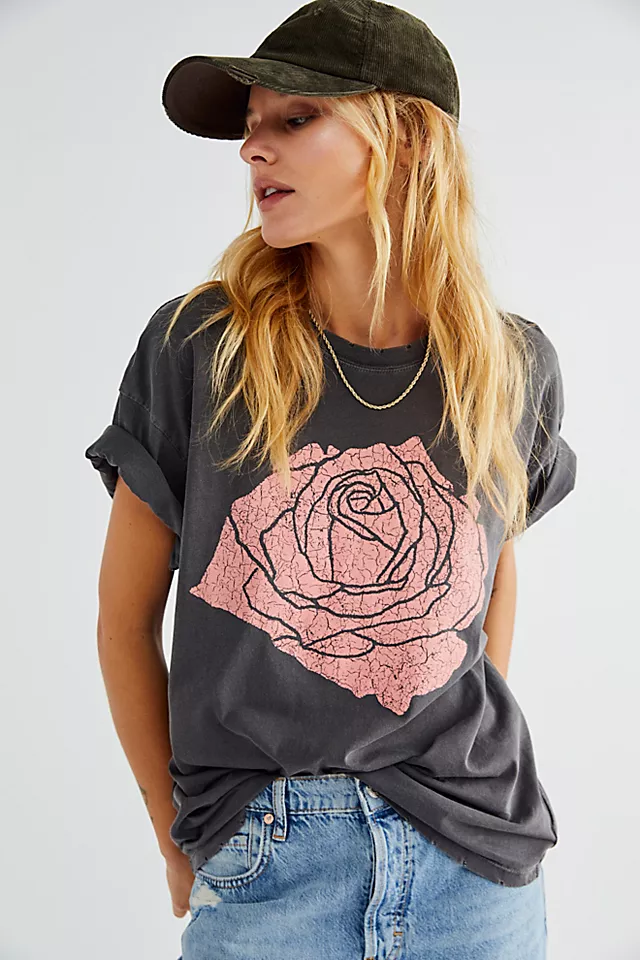 Rose Boyfriend Tee Vintage Black