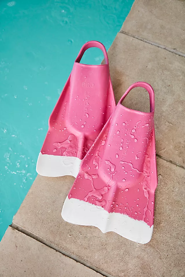 DaFiN Pro Classic Swim Fins Pink & White