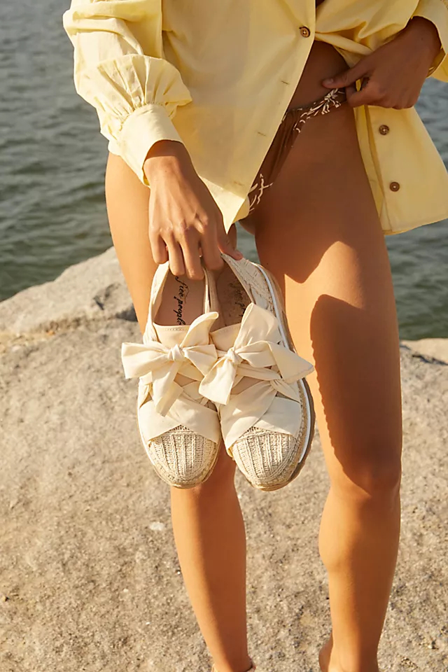 Chapmin Crochet Sneakers Ivory