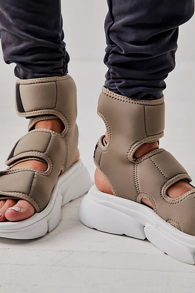 Saturn Sport Sandals Land