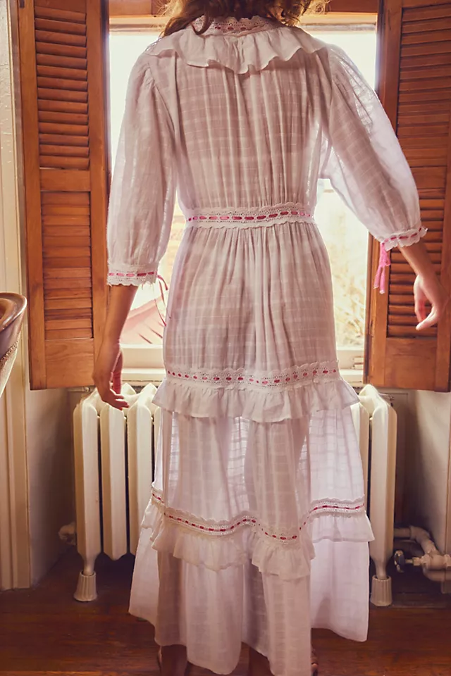 Arabella Ruffle Kimono White