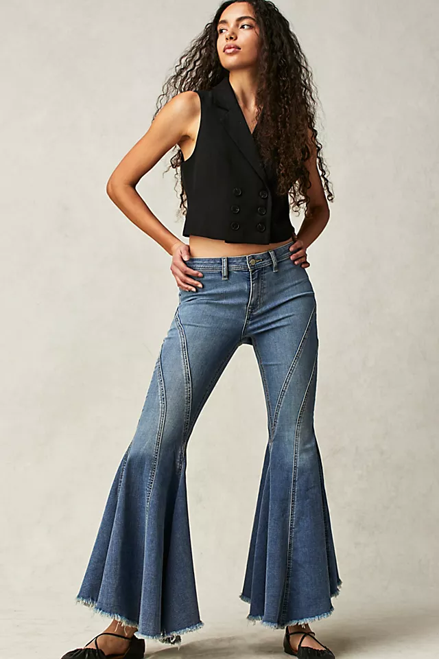 Twirl On Mid-Rise Crop Flare Jeans Morning Blue