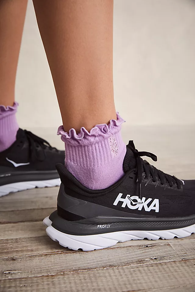 HOKA Mach 4 Sneakers