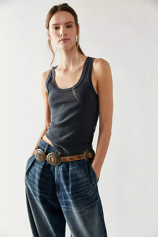 Kate Scoop Tee Black