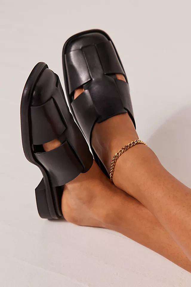 Vagabond Brittie Mules Black
