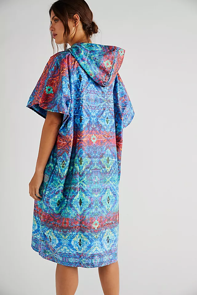 Slowtide Kassia Quick Dry Poncho Blue / Red Combo