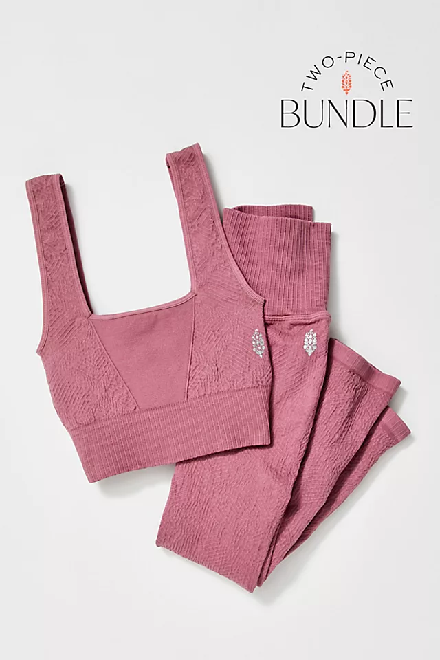 Good Karma Tile Textured Set Woodrose