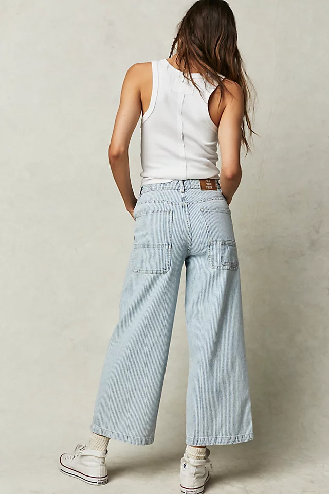 Piper Mid-Rise Crop Wide-Leg Jeans Worn Railroad