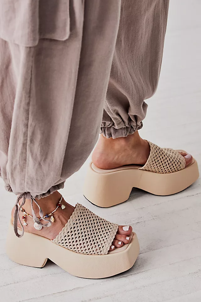 Coastal Crochet Platform Sandals Apricot Gelato