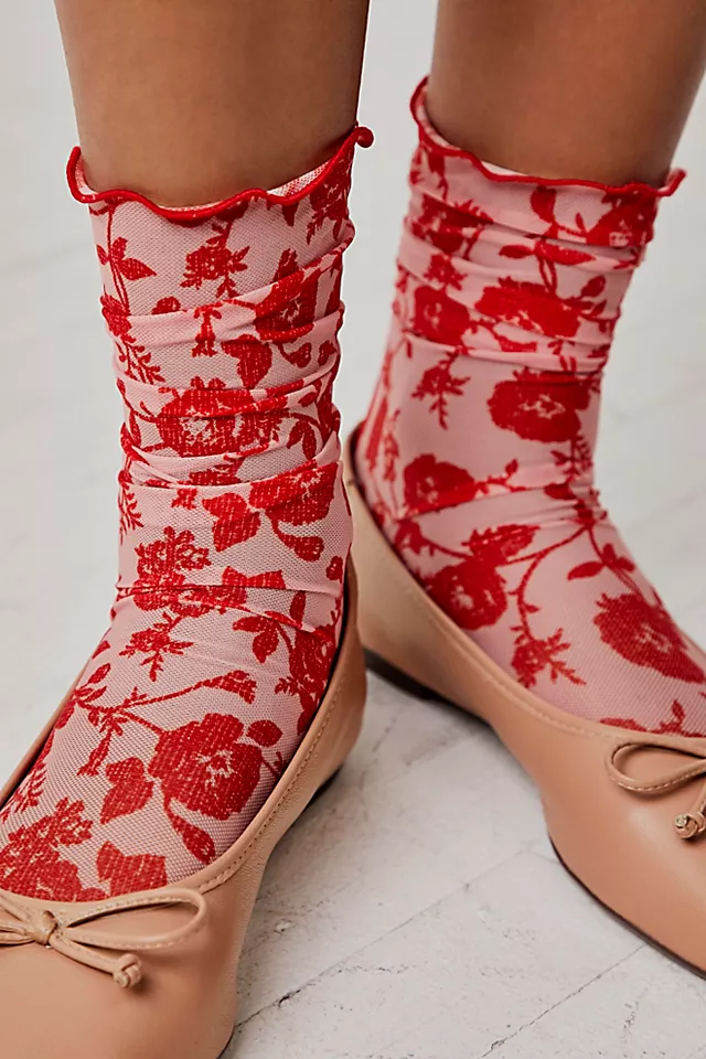 Charlotte Sheer Socks Red